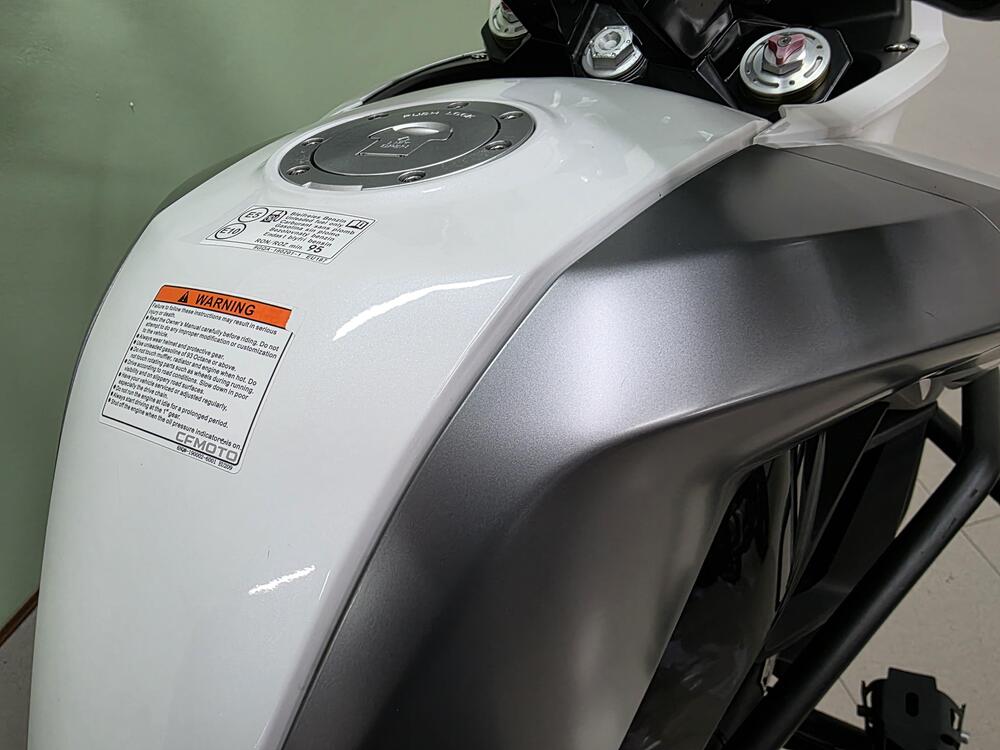 CFMOTO 650MT (2021 - 24) (12)
