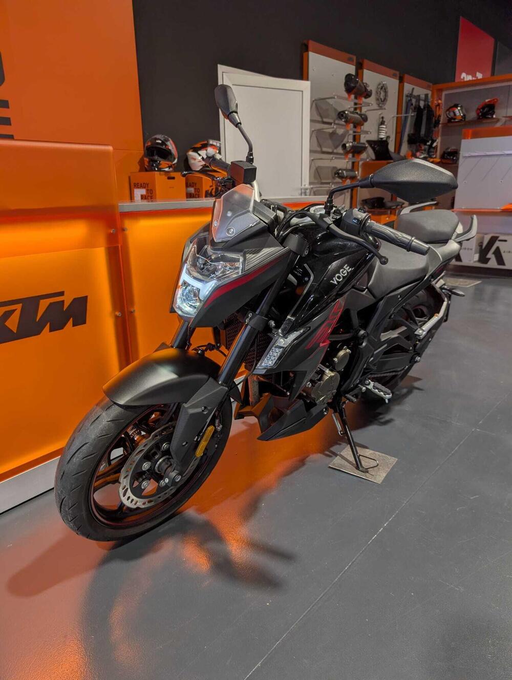 Voge Brivido 300R (2021 - 24) (2)