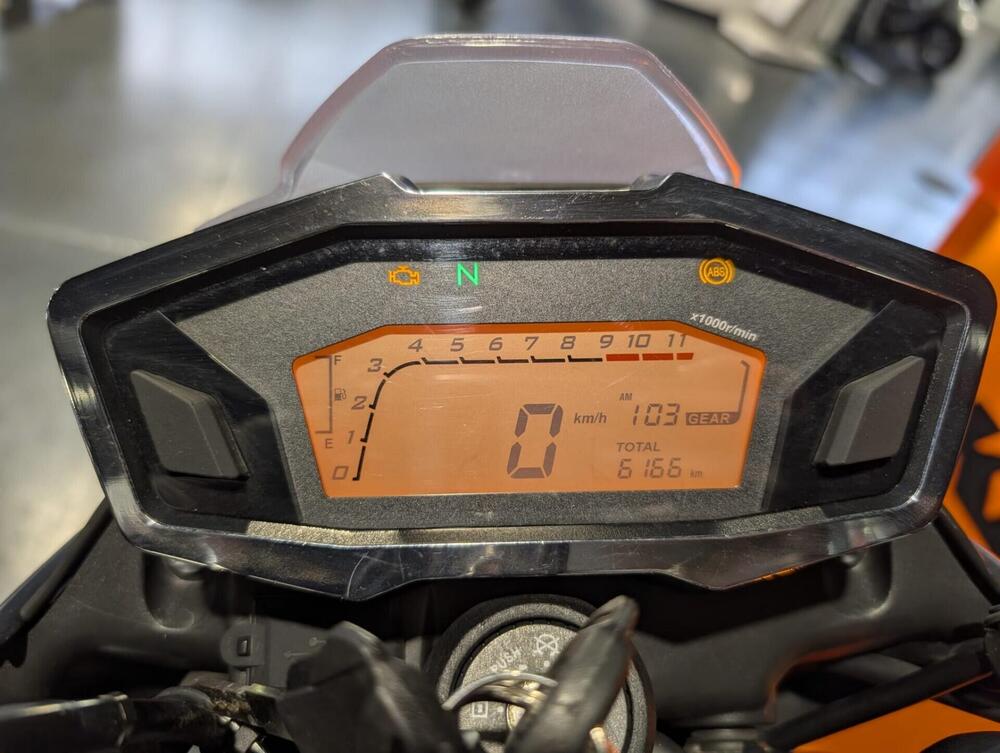 Voge Brivido 300R (2021 - 24) (4)