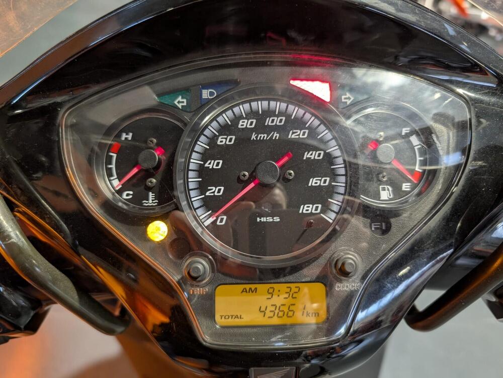 Honda SH 300 i (2011 - 14) (4)