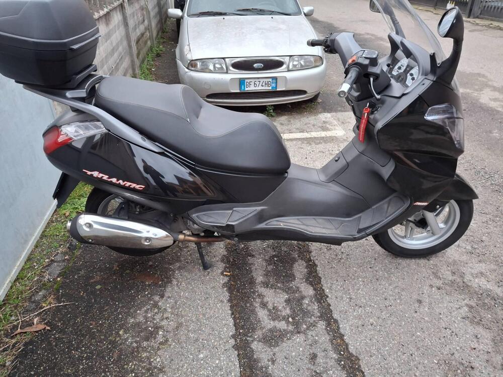 Aprilia Atlantic 300 (2010 - 14) (2)