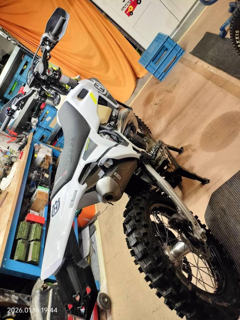 Husqvarna TE 250i (2022) (4)