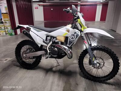 Husqvarna TE 250i (2022) usata