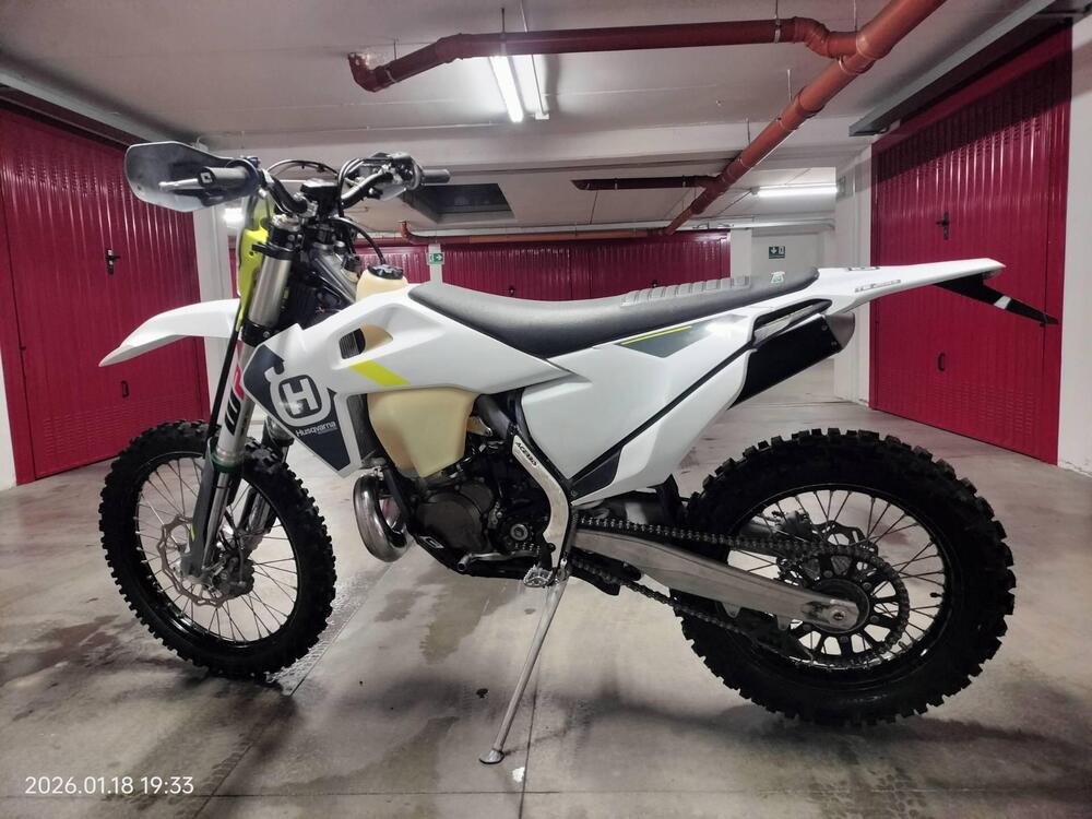 Husqvarna TE 250i (2022) (3)