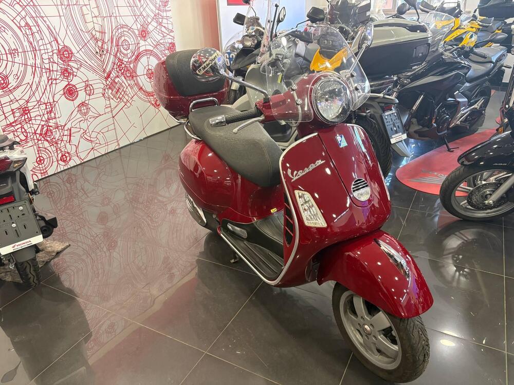 Vespa GTS 250 i.e. (2)