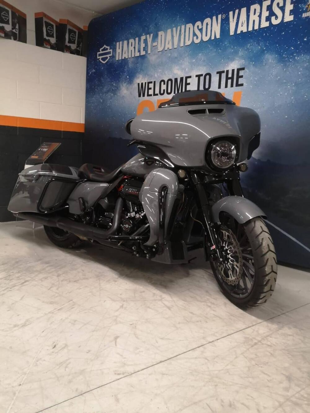 Harley-Davidson 114 Street Glide (2017) (2)