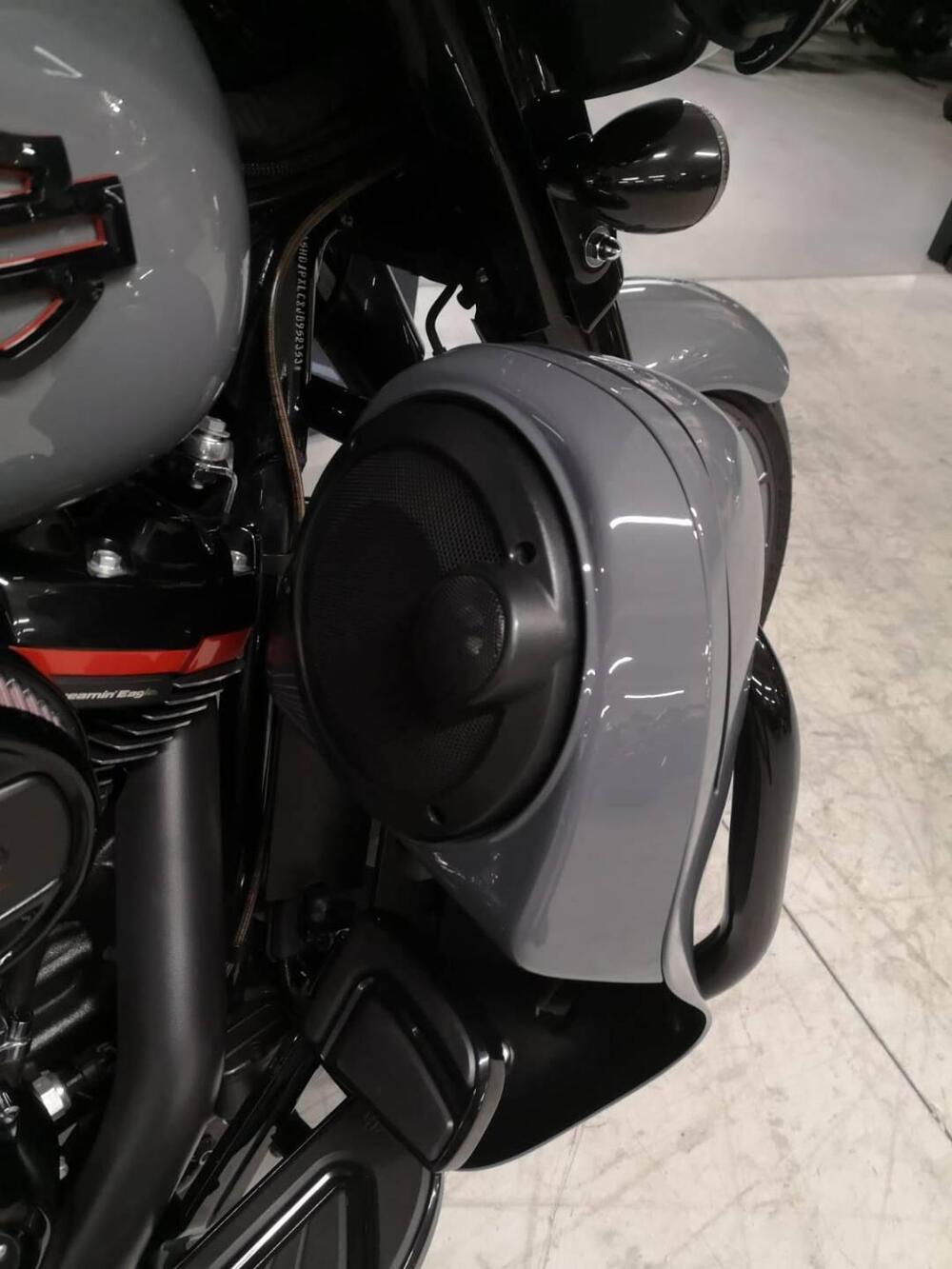 Harley-Davidson 114 Street Glide (2017) (6)