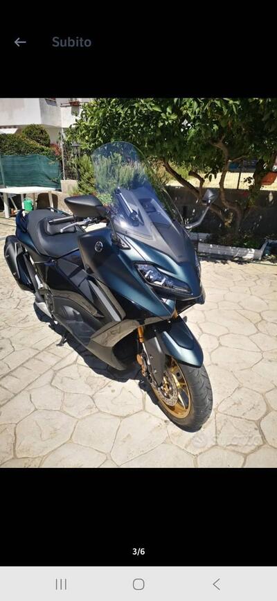 Yamaha T-Max 560 Tech Max (2022 - 24) usata