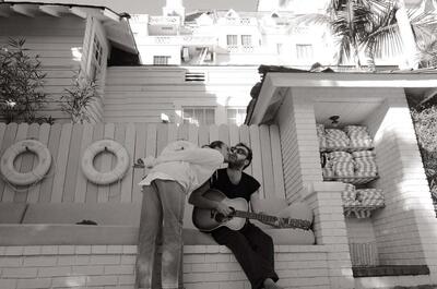 Cesare Cremonini ufficializza la storia d'amore con Caterina Licini, biker e ballerina 