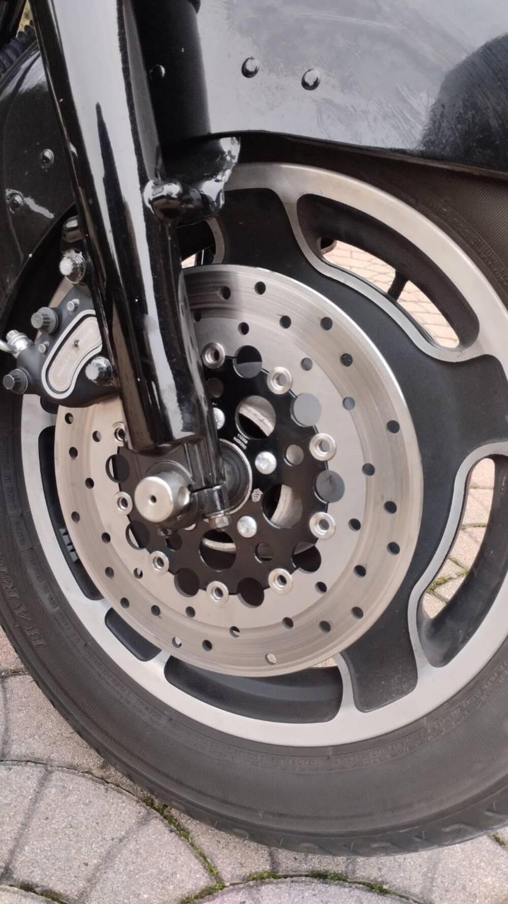 Harley-Davidson 1450 Road King Custom (2002 - 04) - FLHRSI (7)