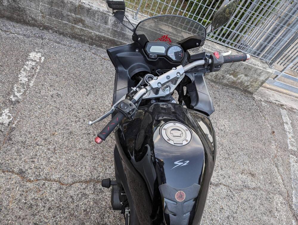 Yamaha FZ6 Fazer S2 (2)