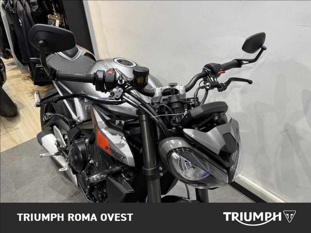Triumph Street Triple 765 RS (2023 - 26) (15)