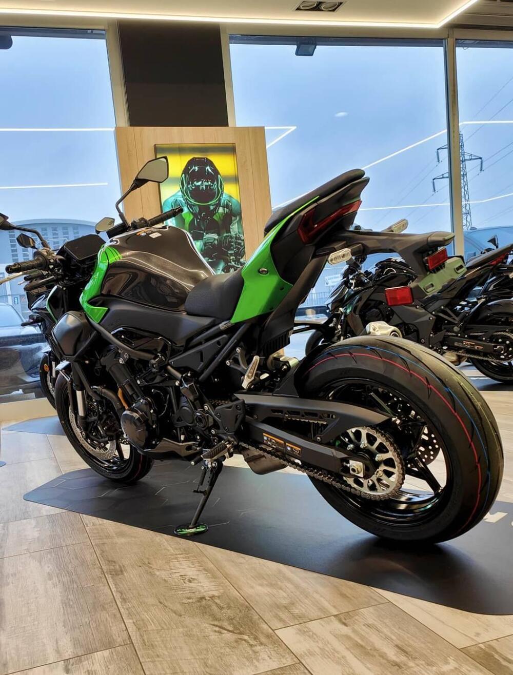 Kawasaki Z 900 (2025 - 26) (3)