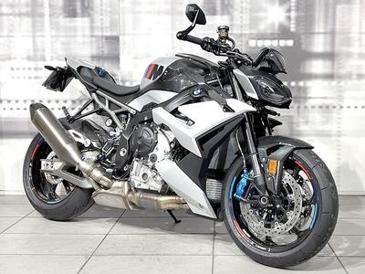 Bmw M 1000 R (2025 - 26) usata