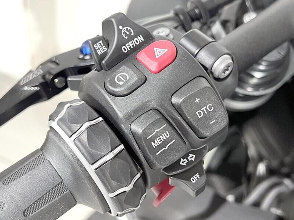 Bmw M 1000 R (2025 - 26) (4)