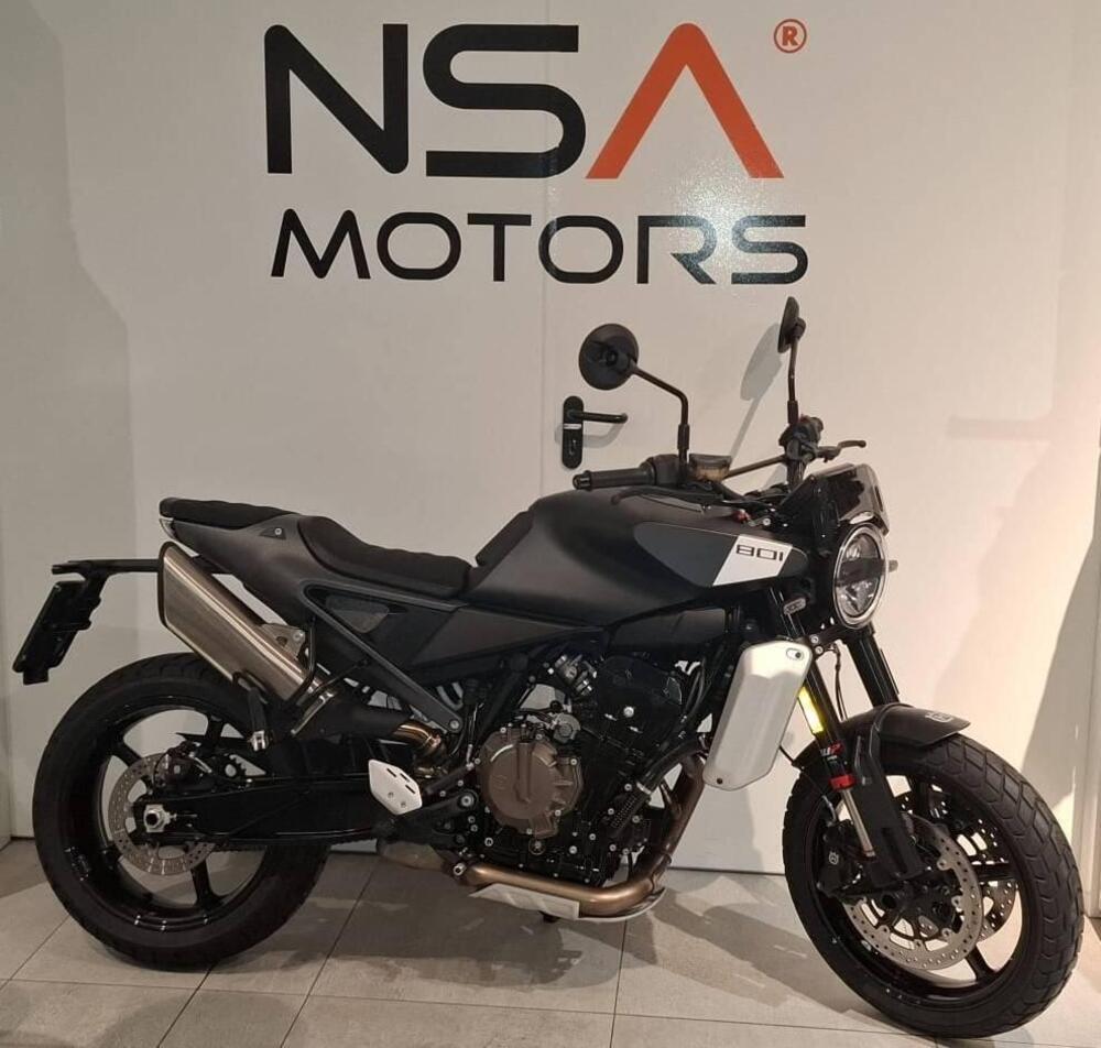 Husqvarna Svartpilen 801 L (2025 - 26)