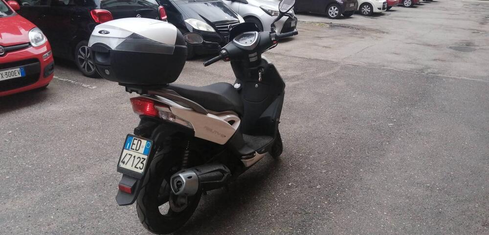 Kymco Agility 200i R16 + (2014 - 17) (3)