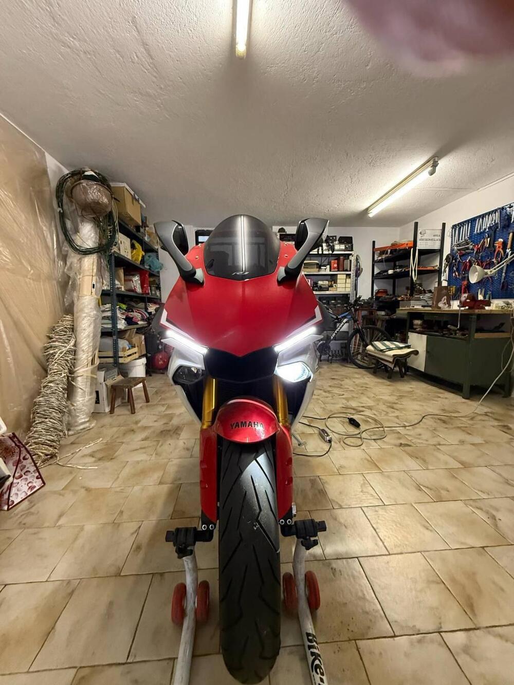 Yamaha YZF R1 (2015 - 16)