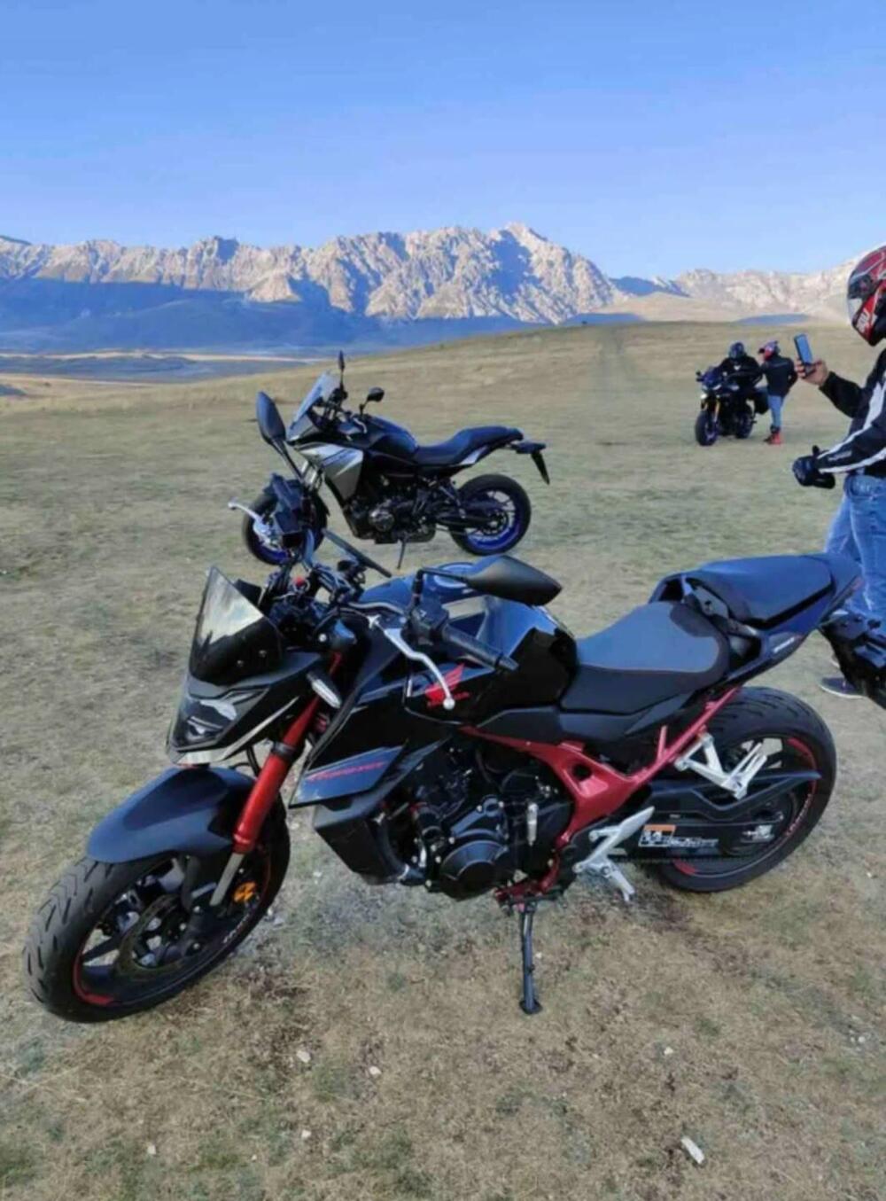 Honda CB 750 Hornet (2023 - 24) (4)