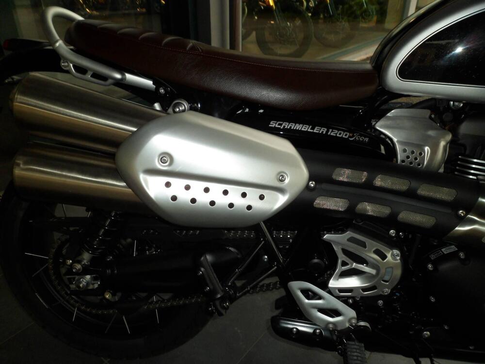 Triumph Scrambler 1200 X Icon Edition (2025 - 26) (9)