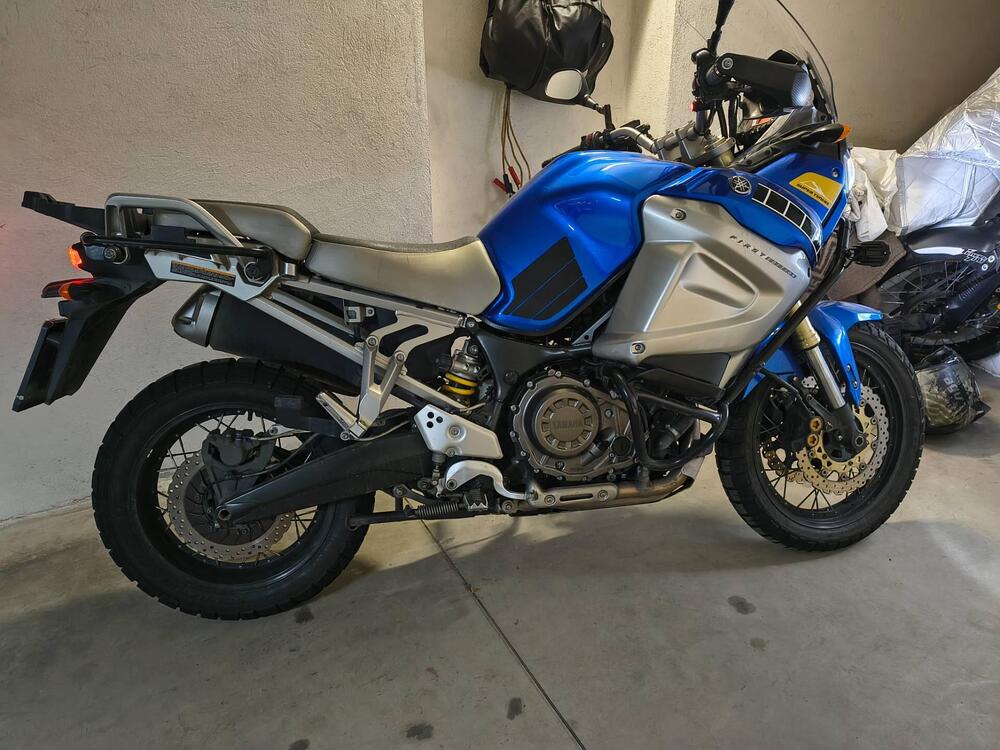 Yamaha XT1200Z Super Ténéré First Edition (2010 - 11) (6)