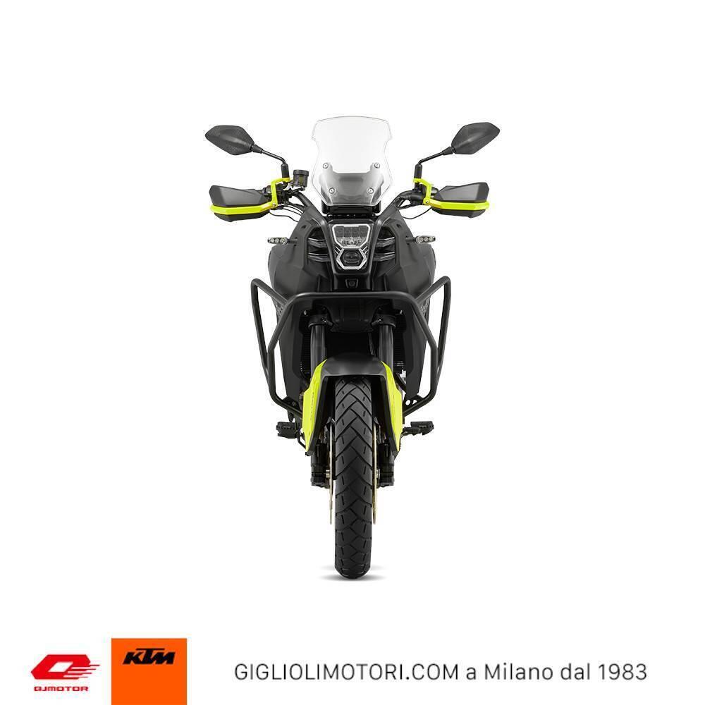 QJ Motor SVT 650 X (2025 - 26) (3)