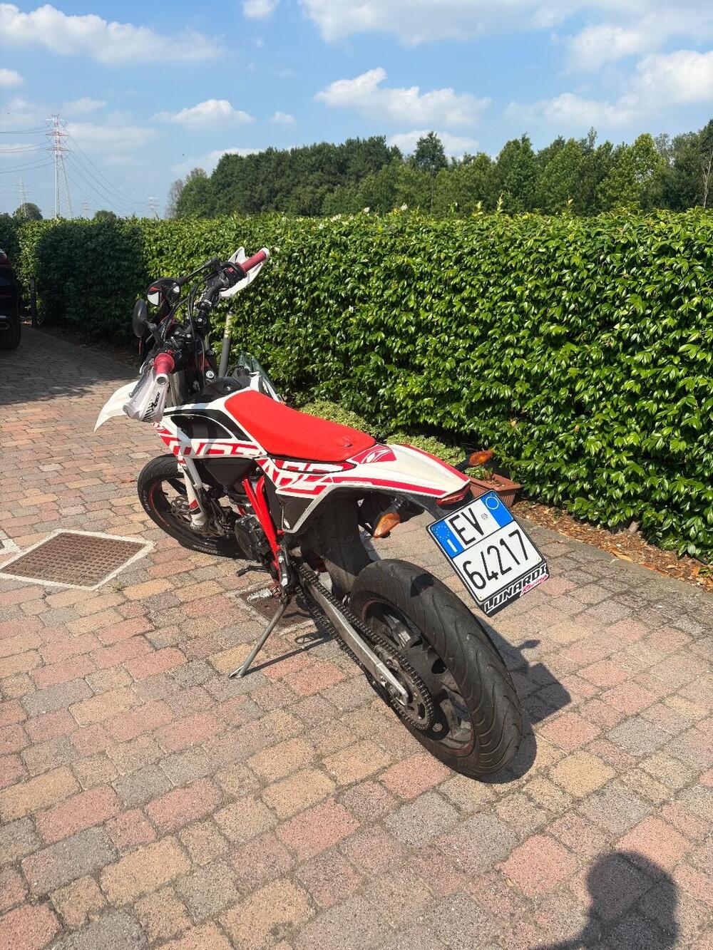 Betamotor RR 125 4T Motard LC (2021 - 23) (3)