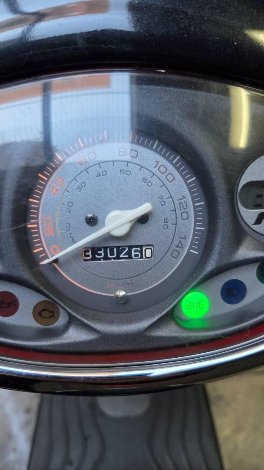 Piaggio Fly 125 4T 3V (2013 - 17) (4)