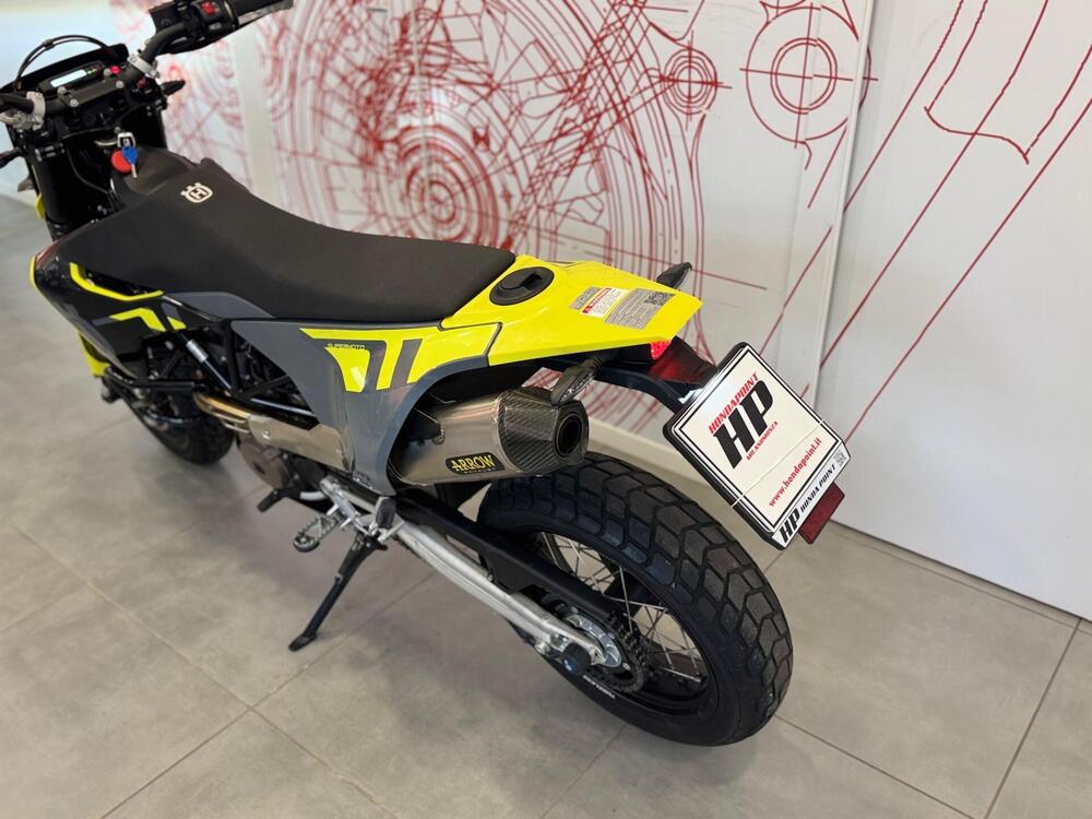 Husqvarna 701 Supermoto (2023 - 25) (18)
