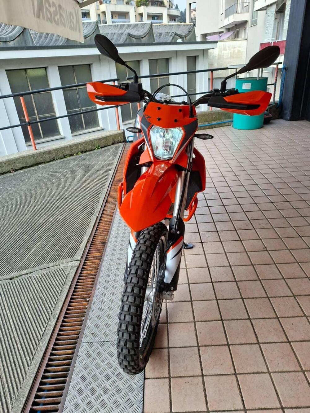 KTM 690 Enduro R (2022 - 25) (9)