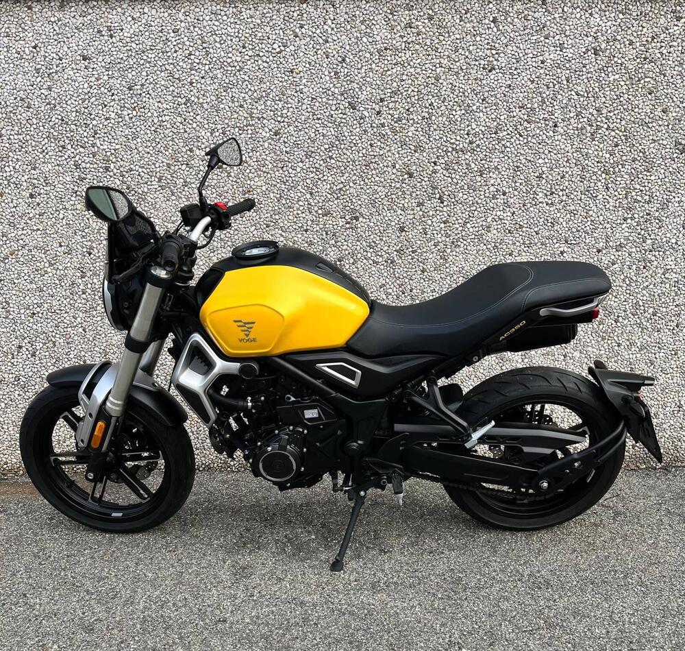 Voge Trofeo 350AC (2022 - 26) (2)