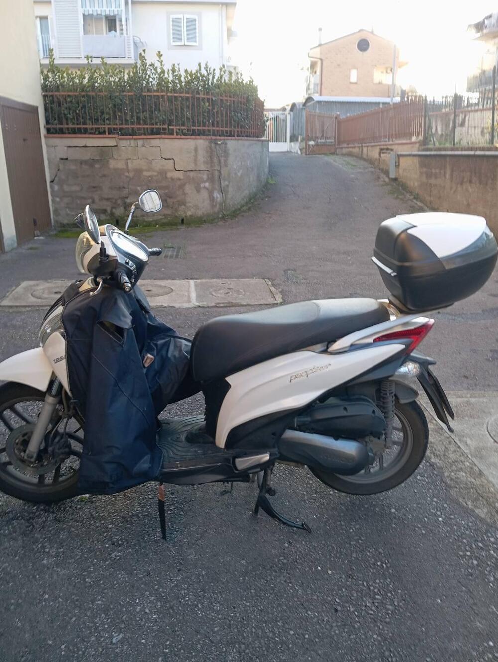 Kymco People 125i One DD (2015) (7)