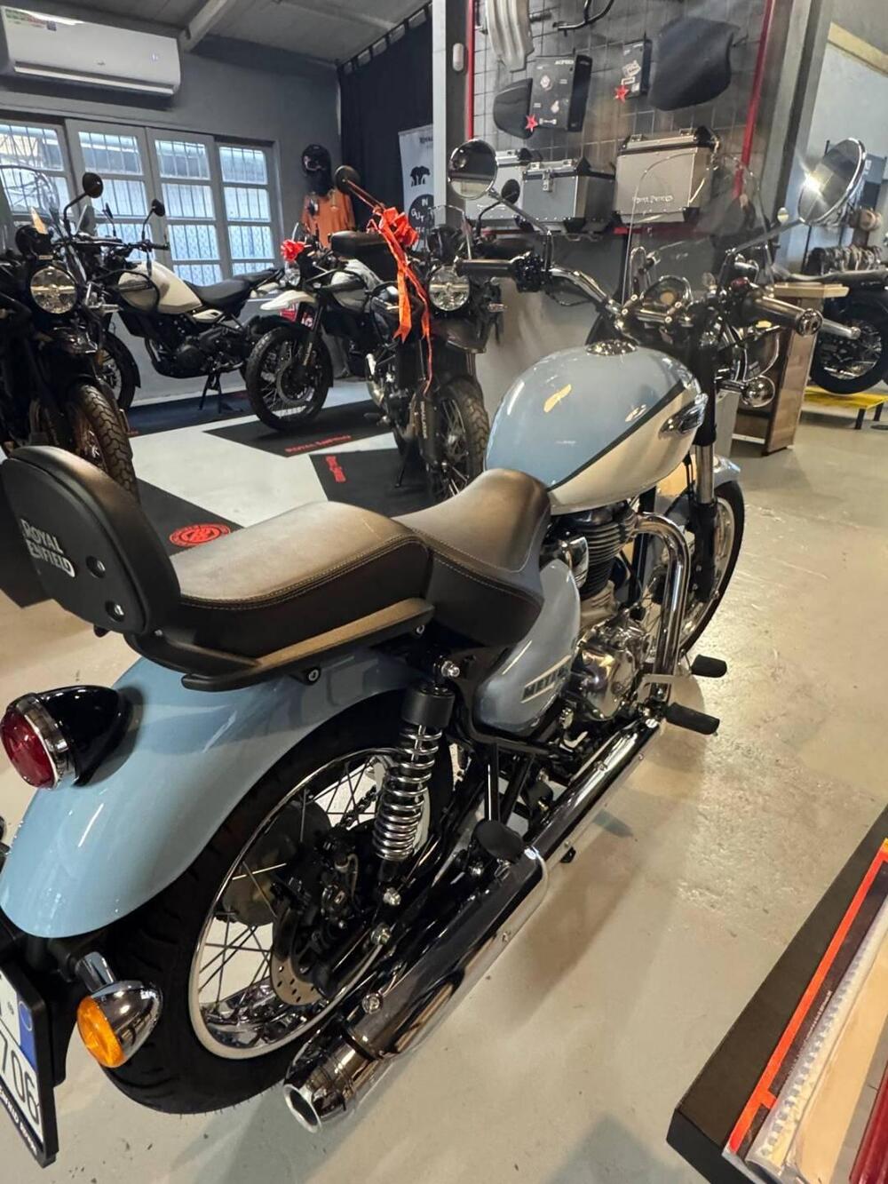 Royal Enfield Meteor 350 Aurora (2024 - 26) (4)