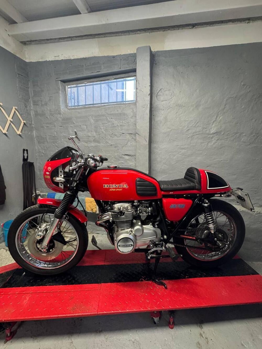 Honda FUOR 400  d'epoca a Rimini (3)