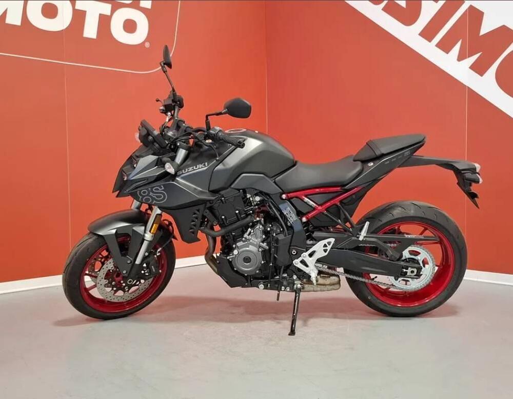 Suzuki GSX-8S EVO (2025 - 26) (3)