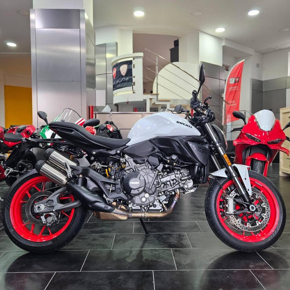 Ducati Monster 890 (2026) (6)