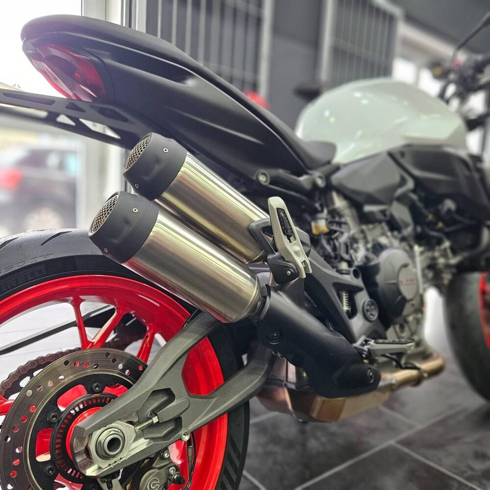 Ducati Monster 890 (2026) (7)