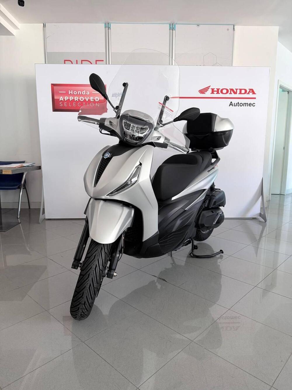 Piaggio Beverly 400 S ABS-ASR (2021 - 24) (2)