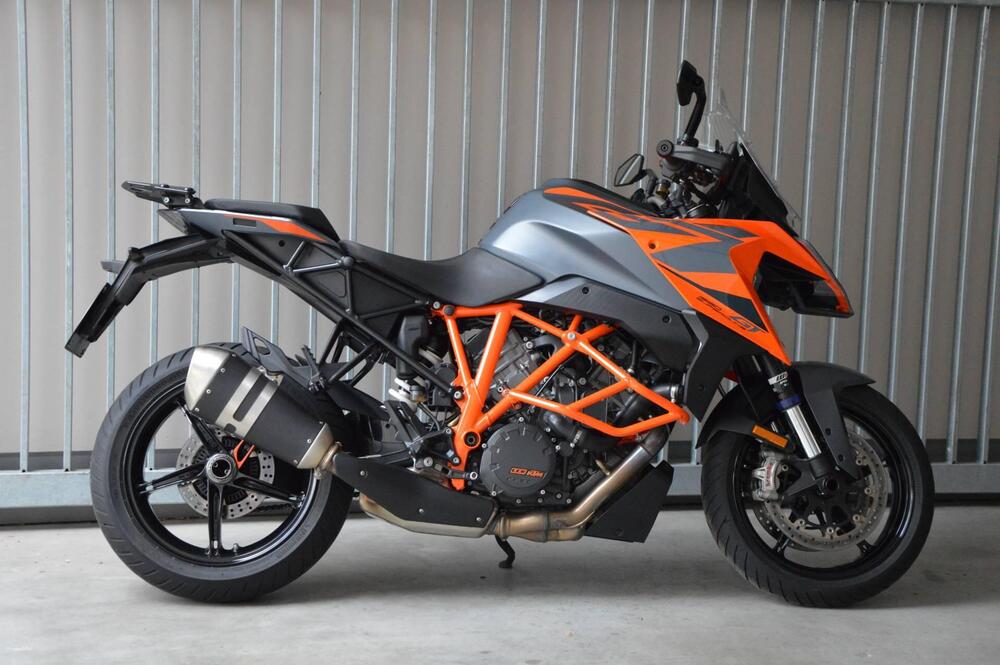 KTM 1290 Super Duke GT (2022 - 25)