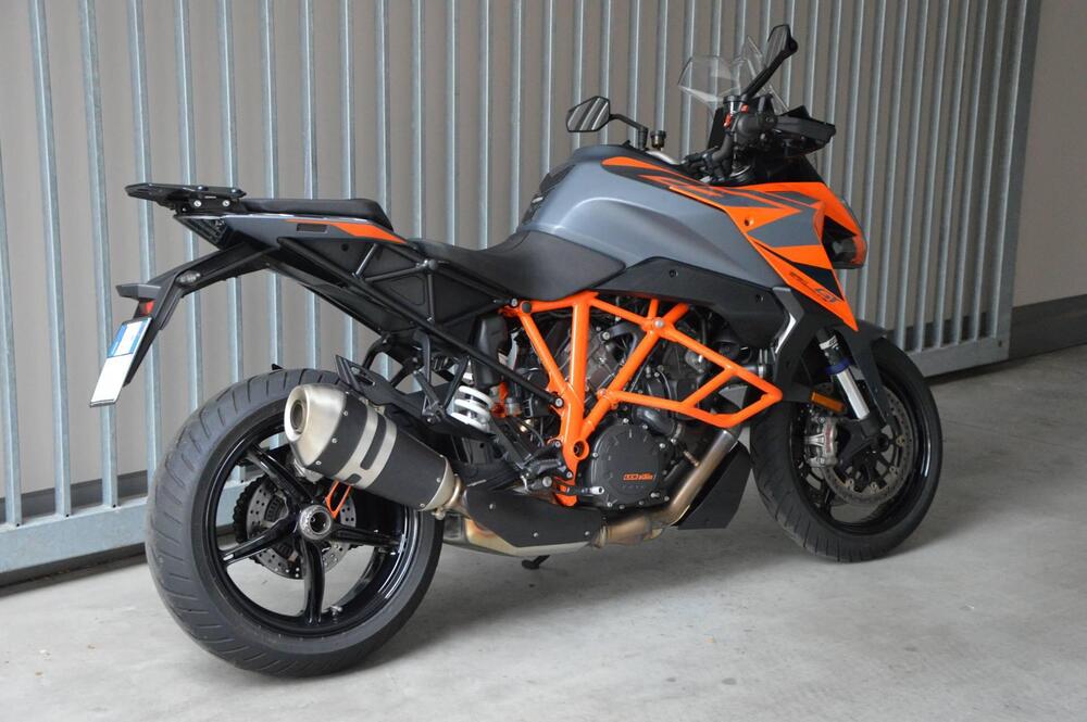 KTM 1290 Super Duke GT (2022 - 25) (3)