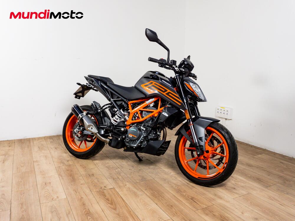 KTM 125 Duke (2021 - 23) (2)