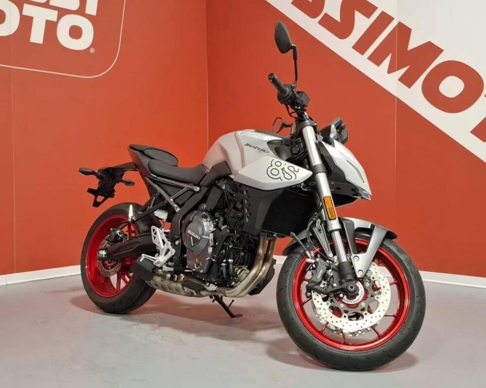 Suzuki GSX-8S (2025 - 26)