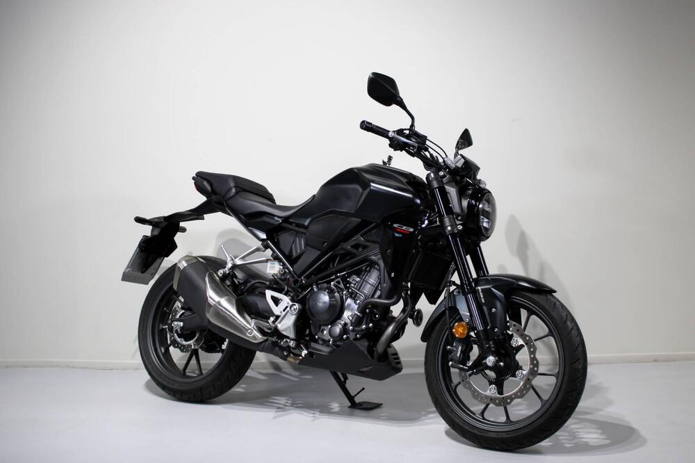 Honda CB 300 R (2022 - 26) (2)