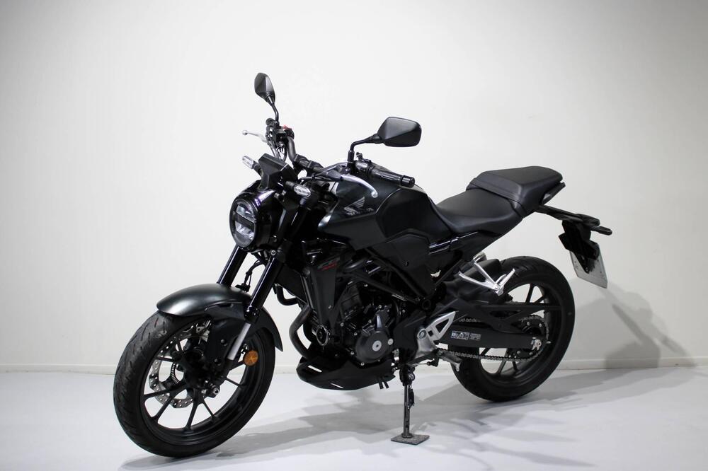 Honda CB 300 R (2022 - 26) (3)