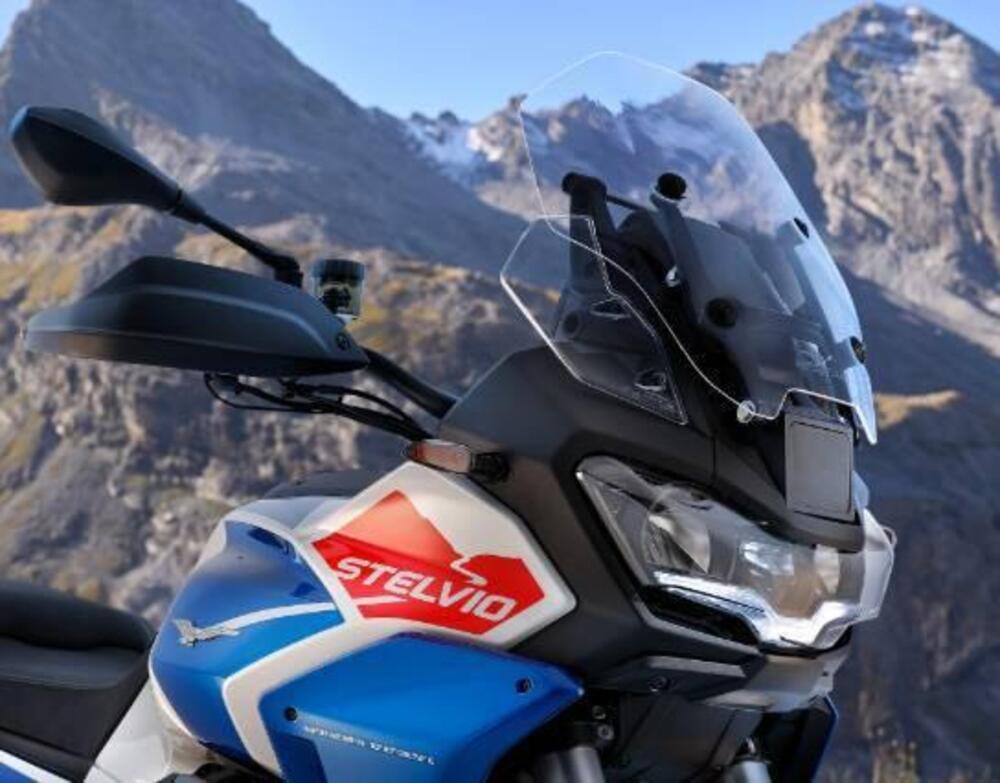 Moto Guzzi Stelvio Duecento Tributo (2025 - 26) (3)