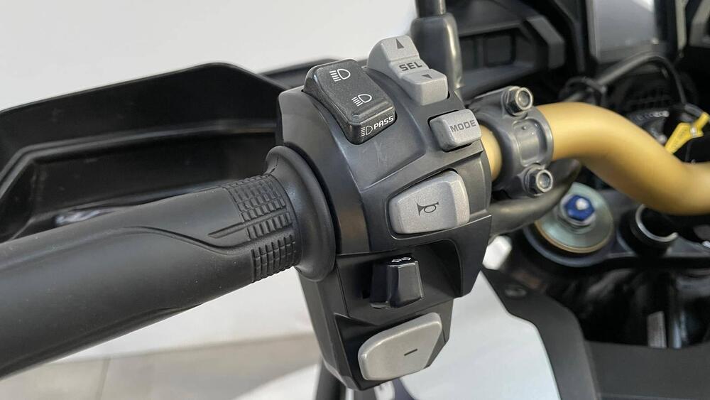 Honda Africa Twin CRF 1000L DCT ABS (2016 - 17) (14)