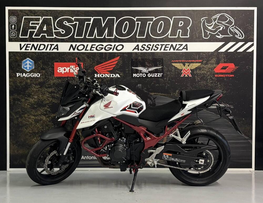 Honda CB 750 Hornet (2023 - 24) (3)