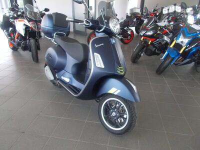 Vespa GTS 300 Super Tech (2023 - 24) usata