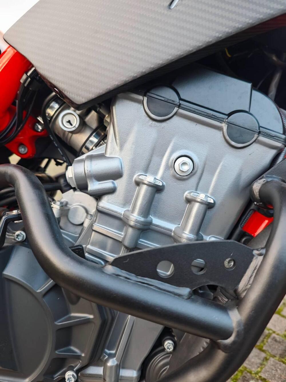 KTM 890 Duke R (2021) (12)