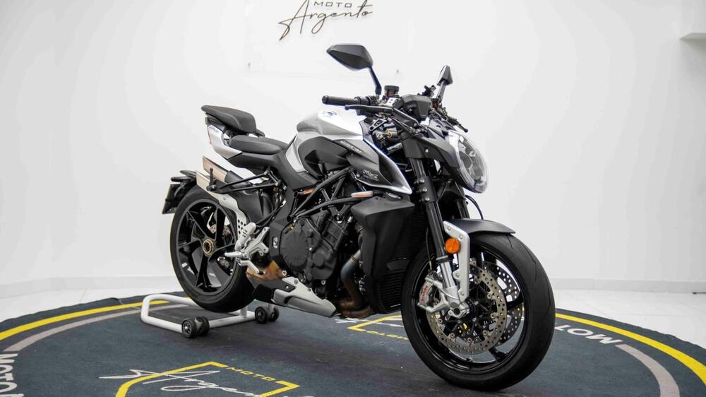 MV Agusta Brutale 1000 RS (2022 - 26) (9)